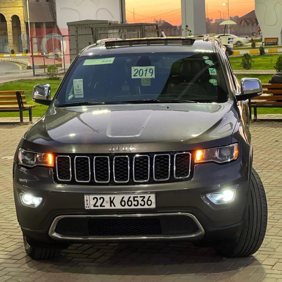 جیپ گراند شیرۆکی